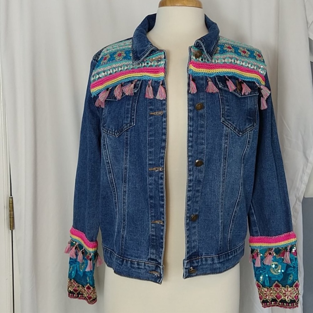 Adorable boho jacket